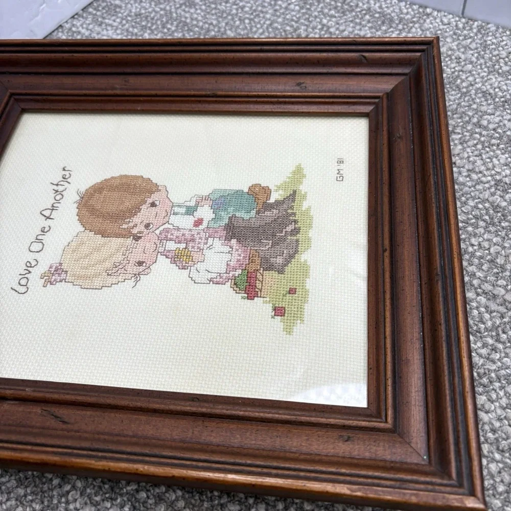 N/A set framed